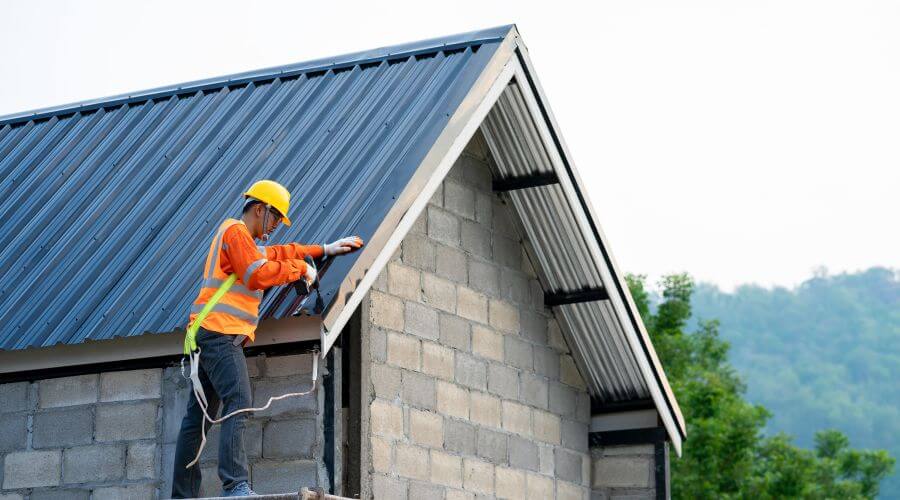 Expert top industrial roofings services in Mchenry, ND